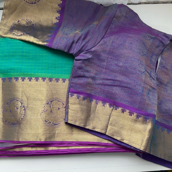 Elegant Purple and Gold Saree - Picture 1 of 7